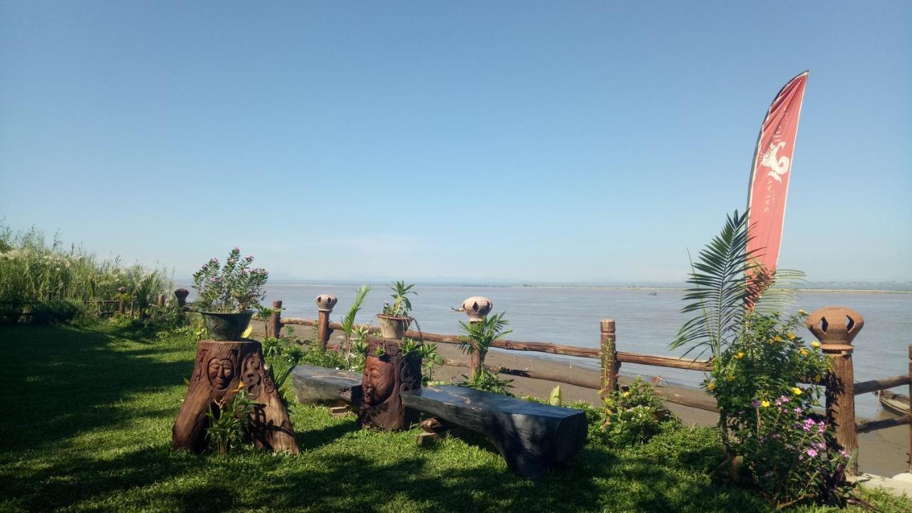 Salay River View Inn Sale Bagian luar foto