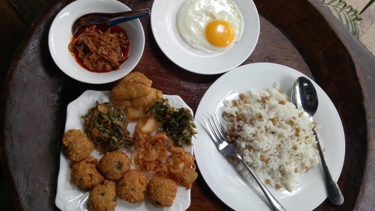 Salay River View Inn Sale Bagian luar foto